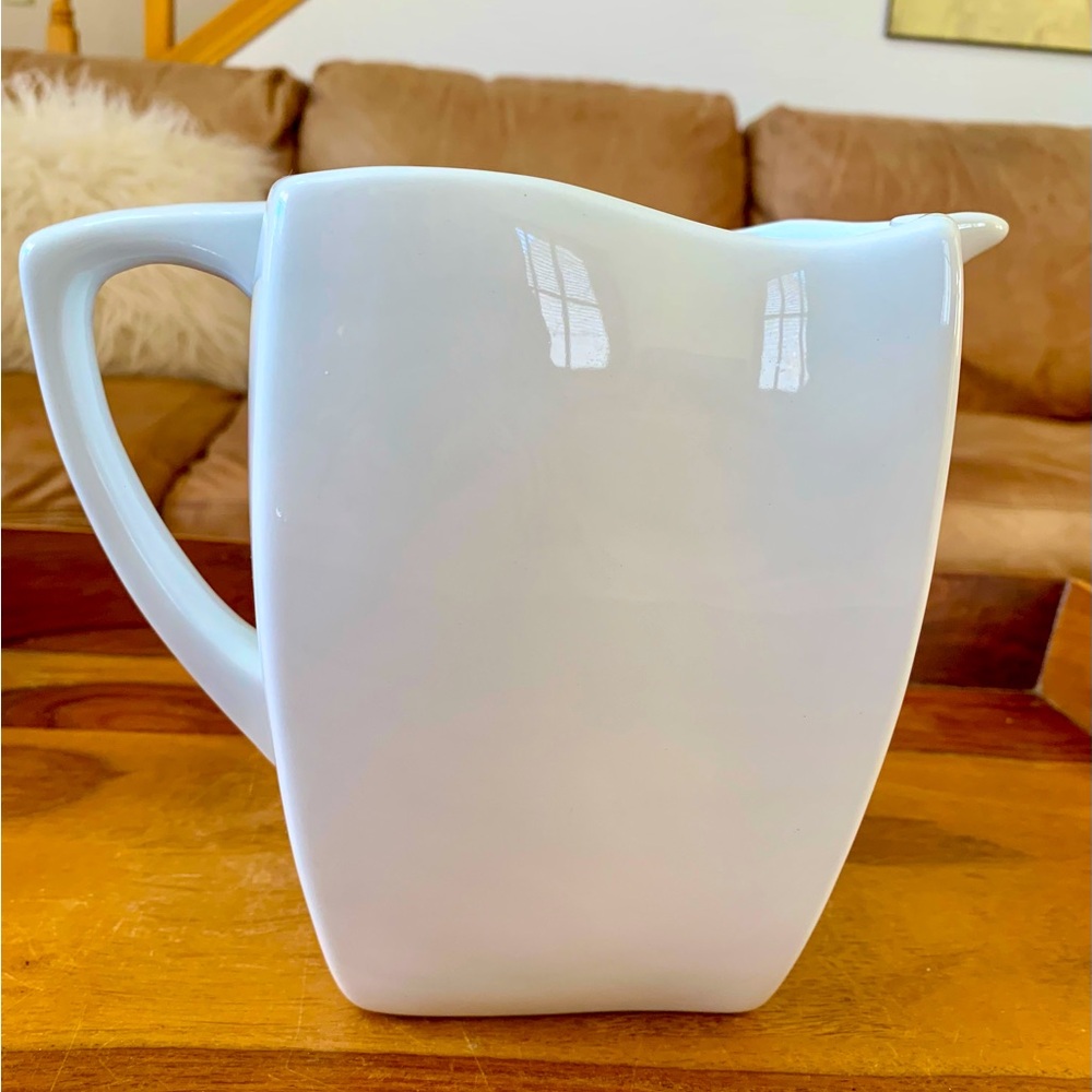 Mikasa White Pitcher